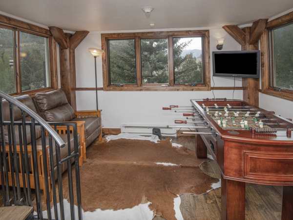 Gorgeous 3 Bedroom Condo in Vail Sleeps 10